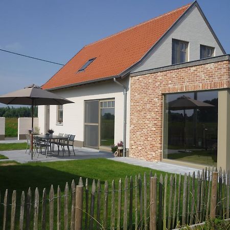 Toetindroaj Villa Kortemark Exterior photo